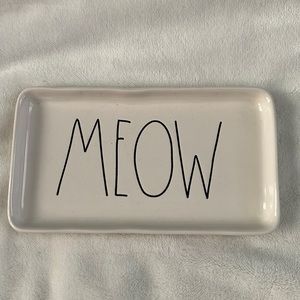 Rae Dunn ceramic “Meow” trinket tray